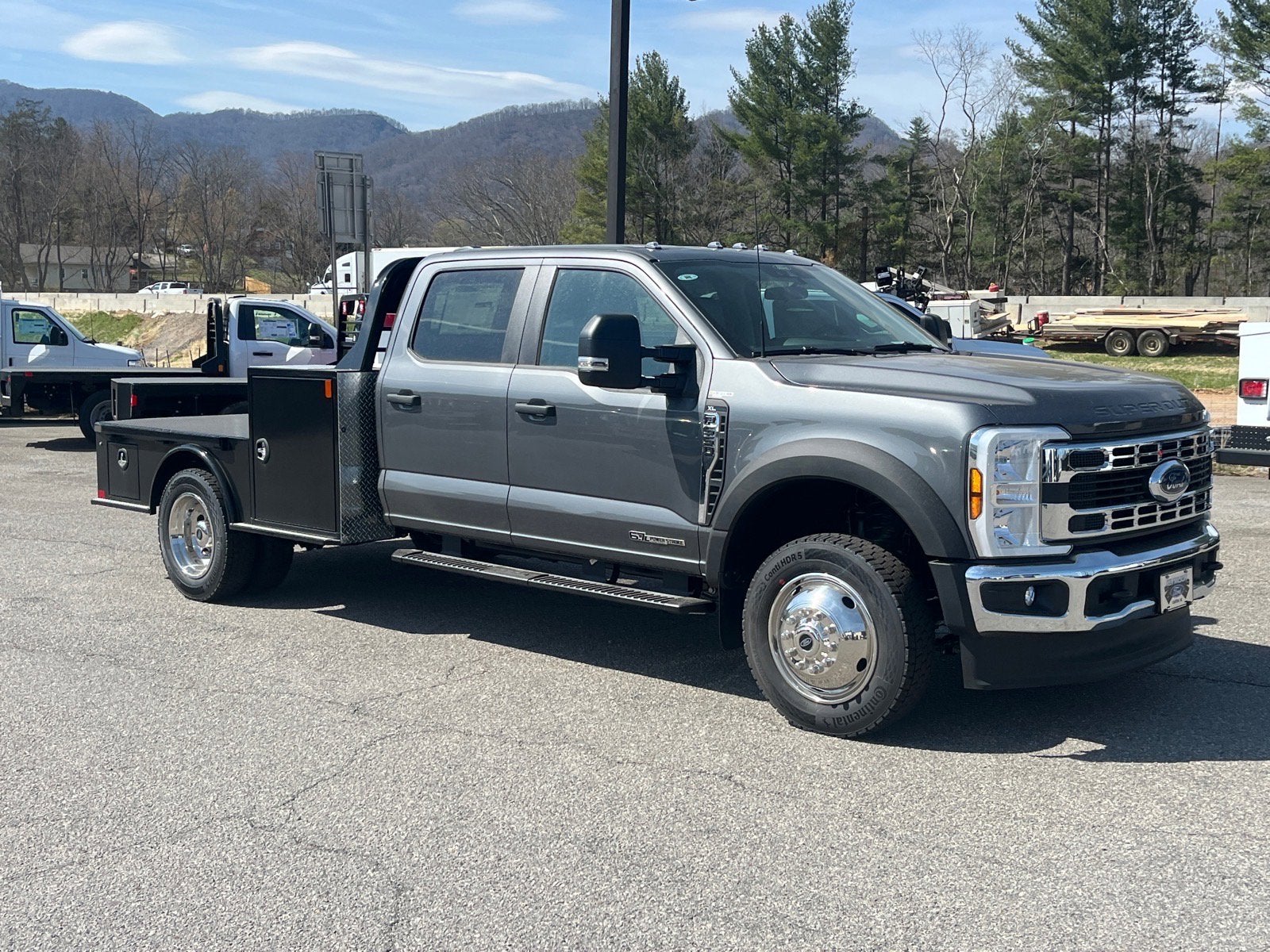 2026 Ford Super Duty F-550 DRW XL DRW