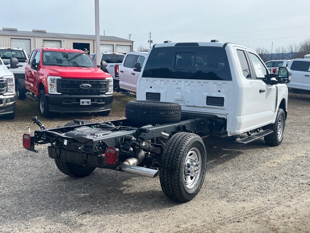 2026 Ford Super Duty F-350 SRW XL