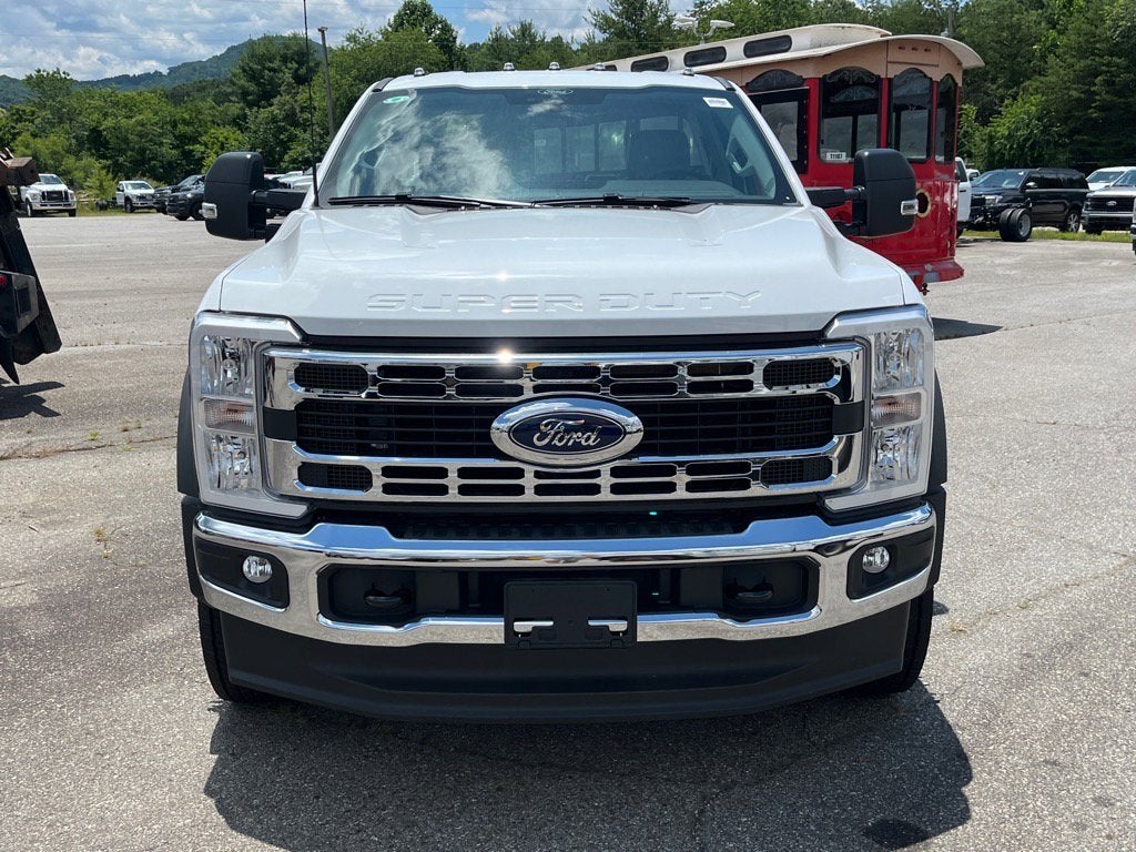 2025 Ford Super Duty F-550 DRW XL DRW