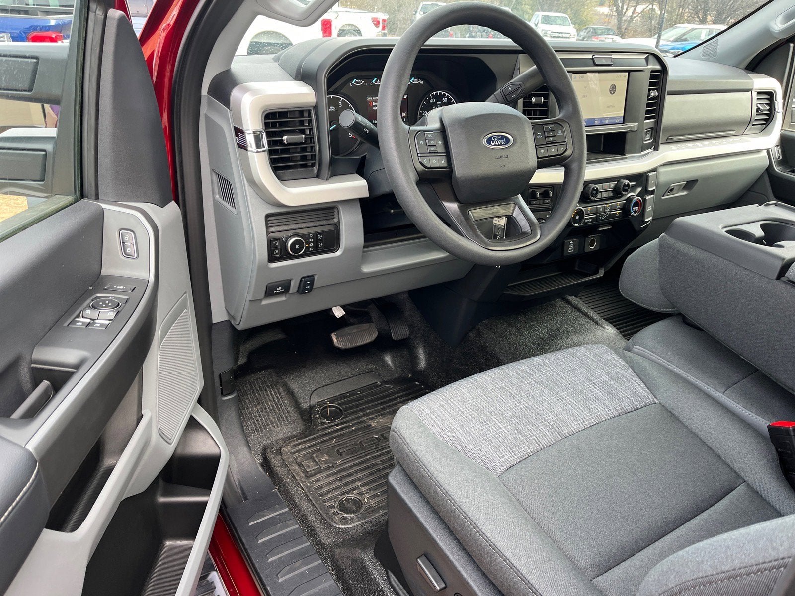 2026 Ford Super Duty F-550 DRW XLT DRW