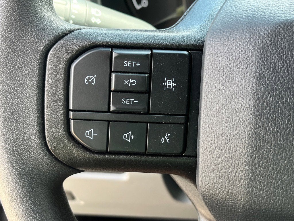 2025 Ford Super Duty F-550 DRW XL DRW