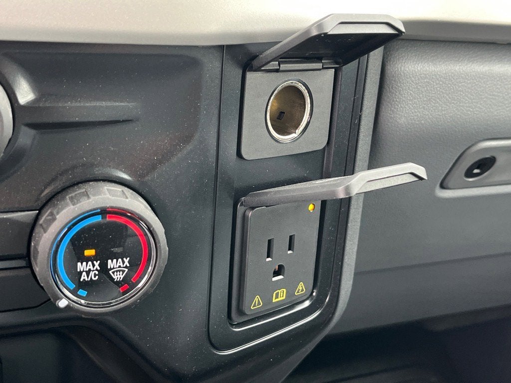 2025 Ford Super Duty F-600 DRW XL