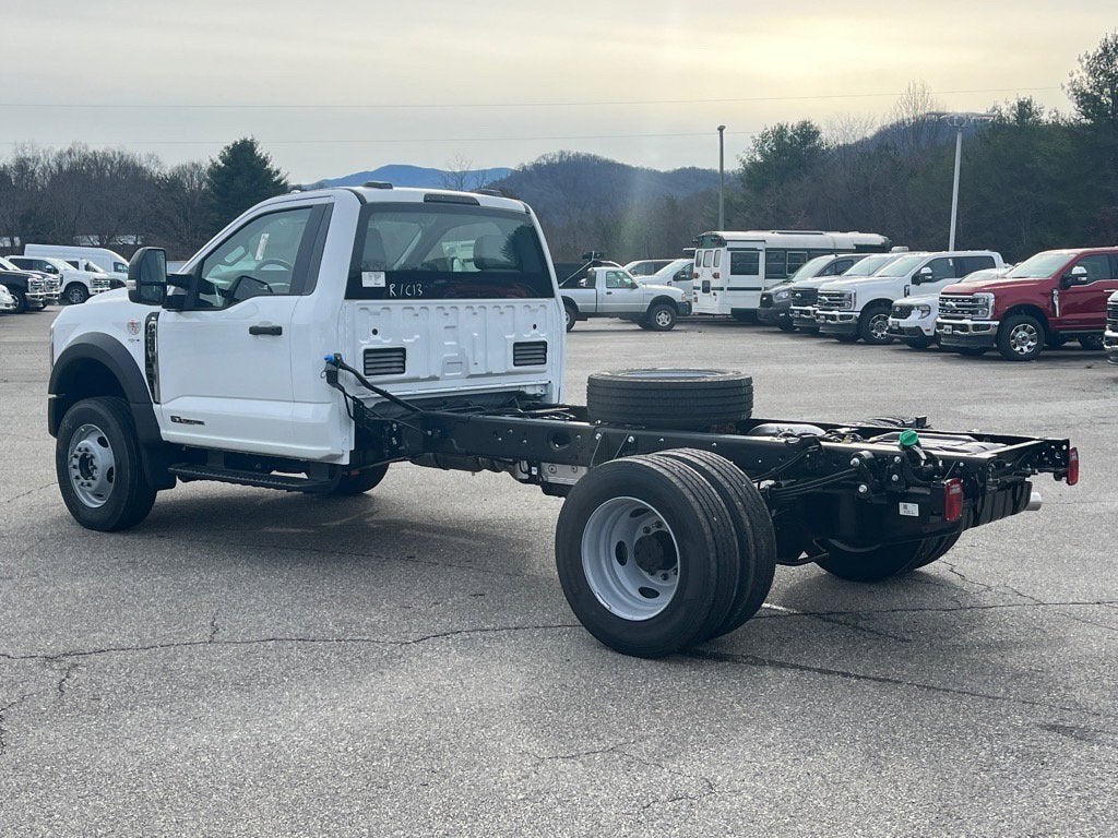 2026 Ford Super Duty F-600 DRW XL