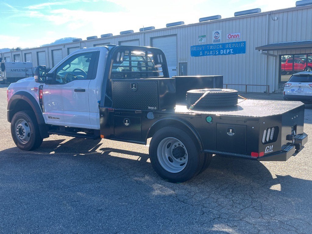 2025 Ford Super Duty F-600 DRW XL
