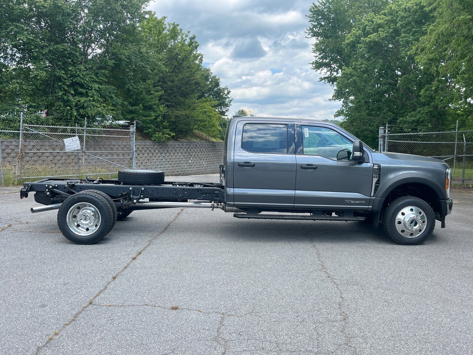 2026 Ford Super Duty F-550 DRW DRW