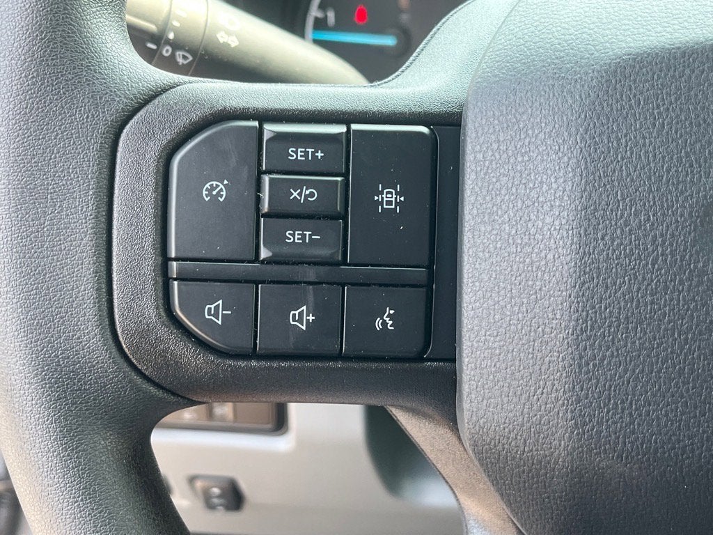 2025 Ford Super Duty F-550 DRW XLT DRW