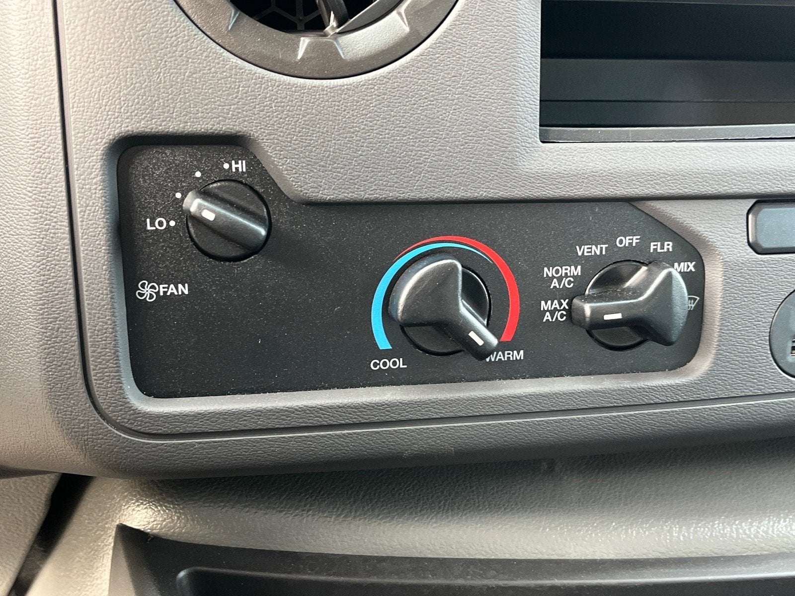 2026 Ford E-Series Cutaway Base Cutaway