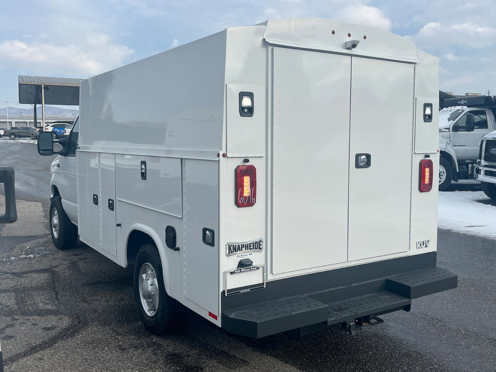 2026 Ford E-Series Cutaway Base Cutaway