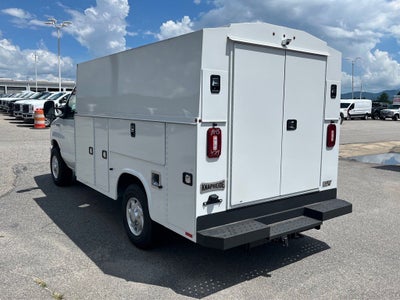 2025 Ford E-Series Cutaway E-350 SRW
