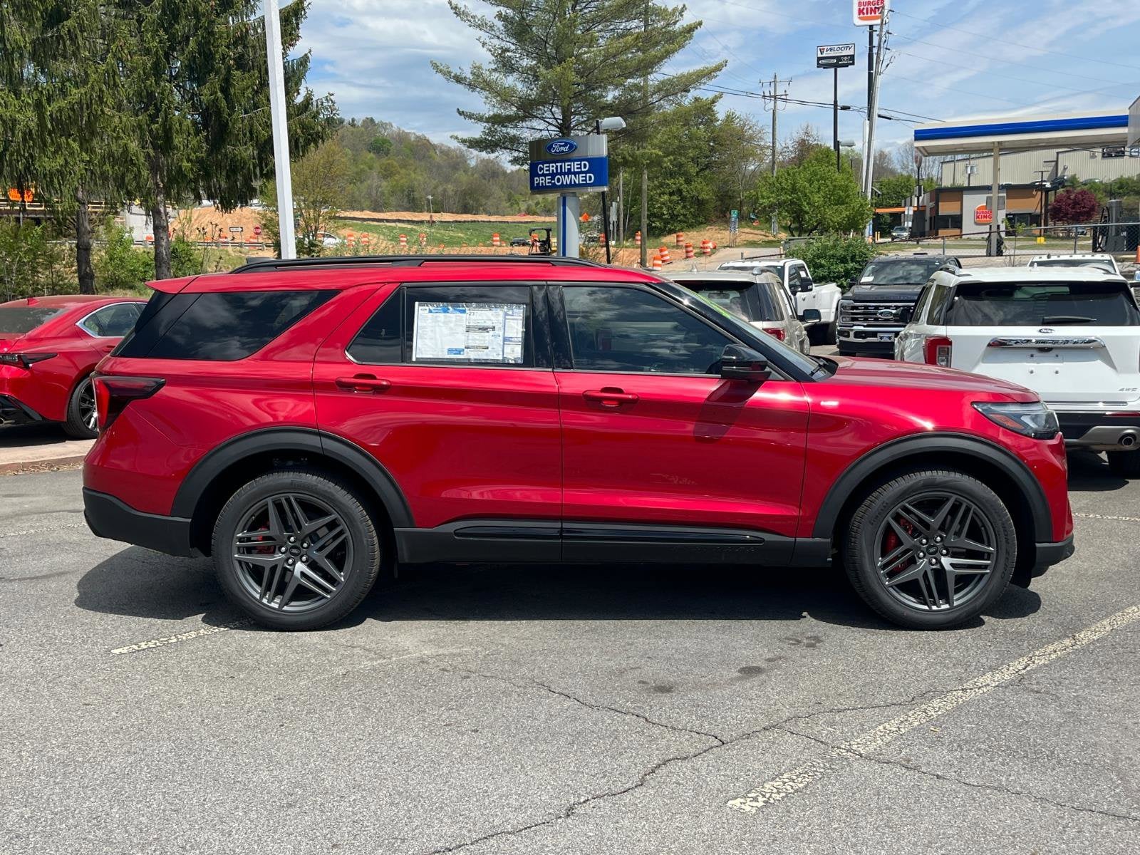 2026 Ford Explorer ST-Line