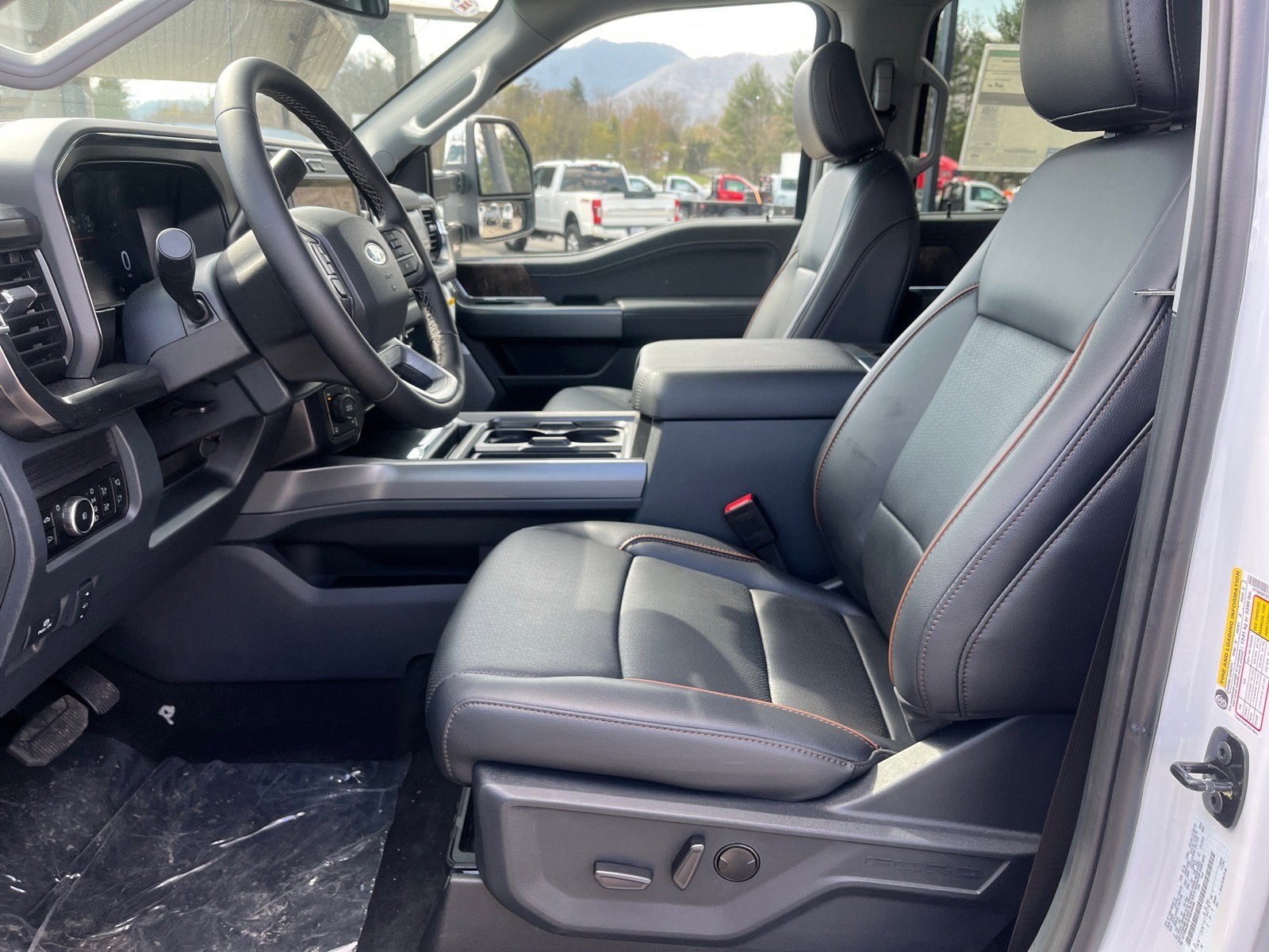 2026 Ford Super Duty F-250 SRW LARIAT