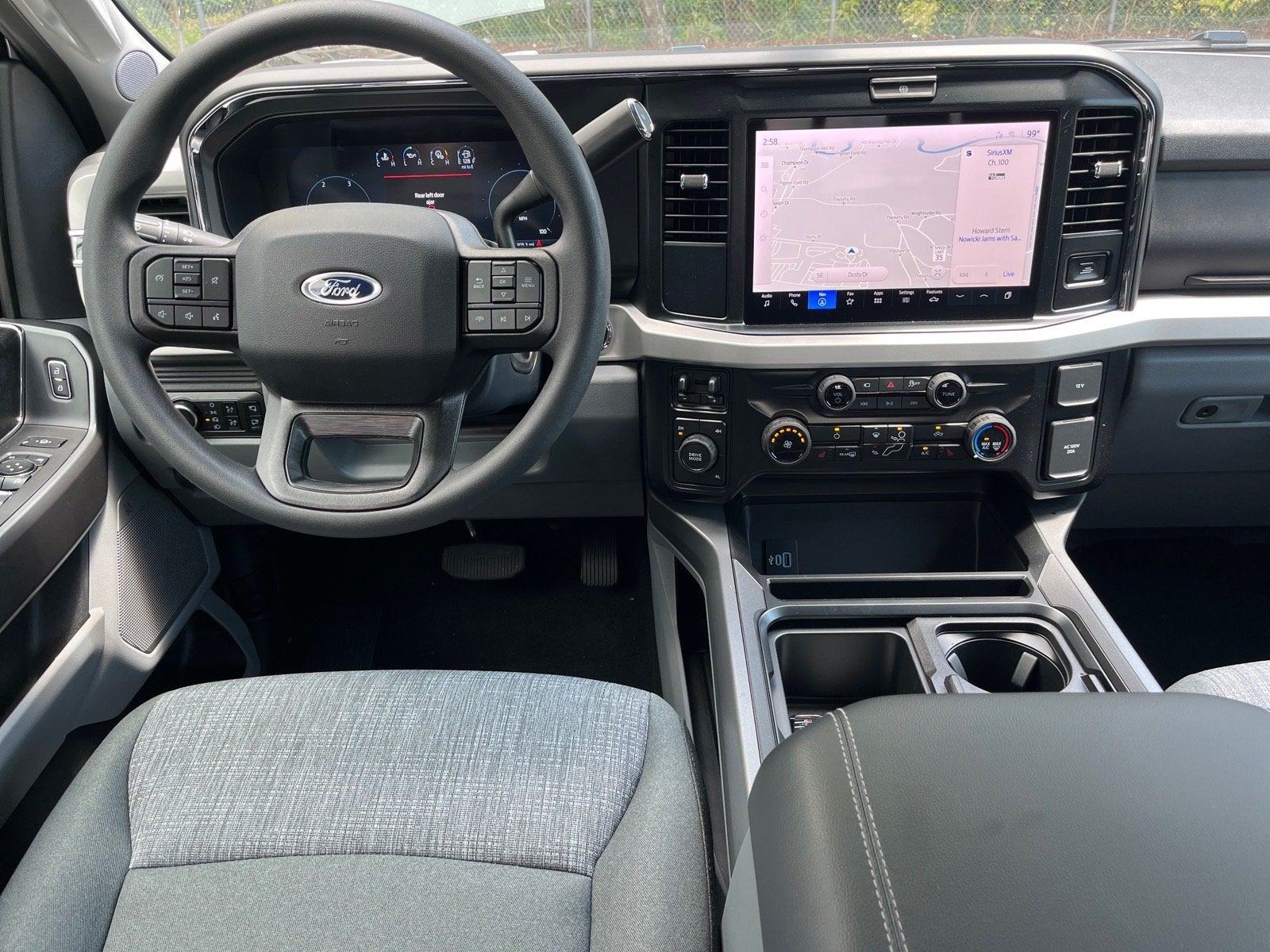 2026 Ford Super Duty F-350 SRW XLT