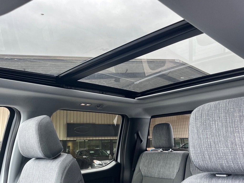 2026 Ford Super Duty F-350 SRW XLT