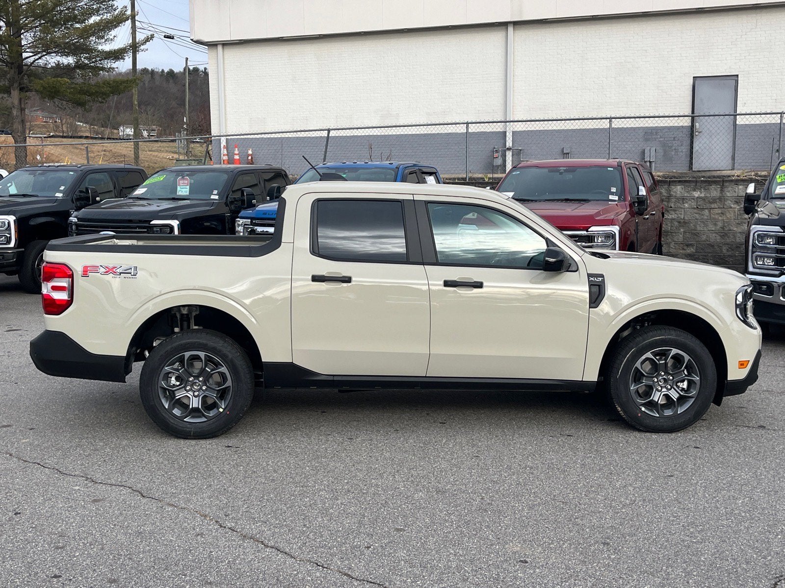 2025 Ford Maverick XLT